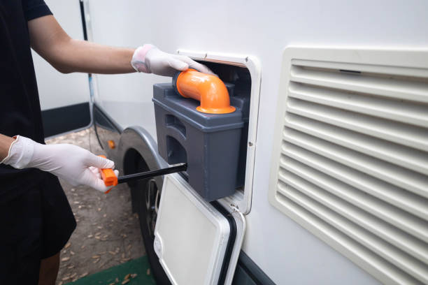 Best Porta potty delivery and setup  in Lauderdale Lakes, WI